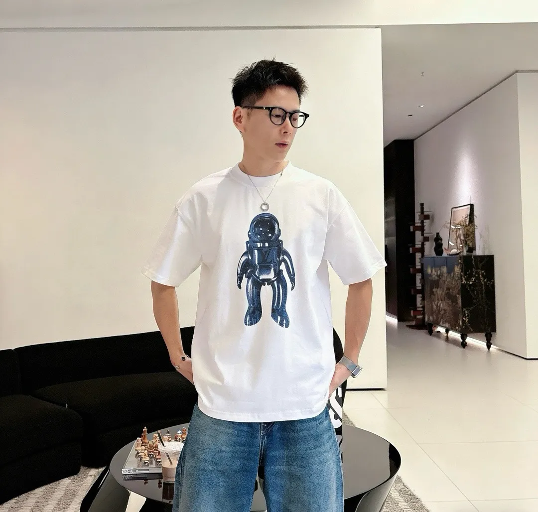 Louis Vuitton/Louis Vuitton astronaut print short sleeves
